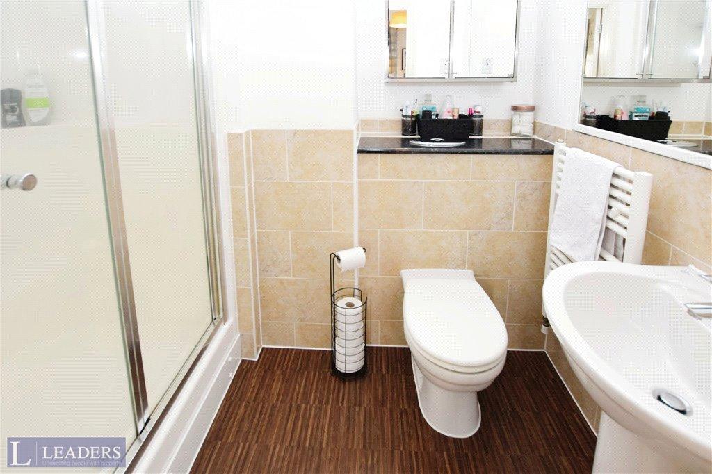 Master En-Suite