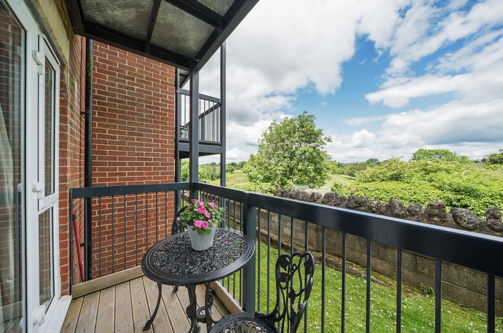 Sit-Out Balcony