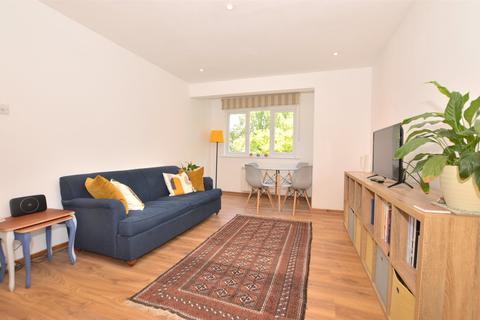 1 bedroom apartment to rent, Redhill, Surrey RH1