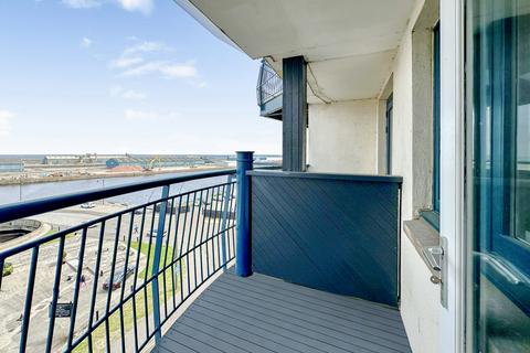33/9 Ocean Drive, Edinburgh, EH6 6JL