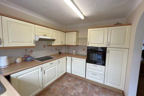 3 bedroom detached bungalow for sale, The Common, Harleston IP20