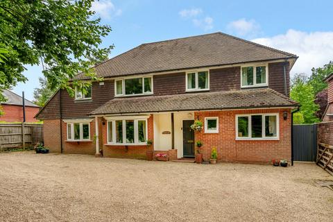 5 bedroom detached house for sale, The Ridgeway, Cranleigh, GU6