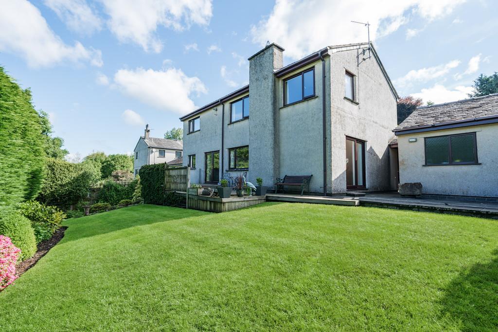 Rear Aspect &amp; Garden