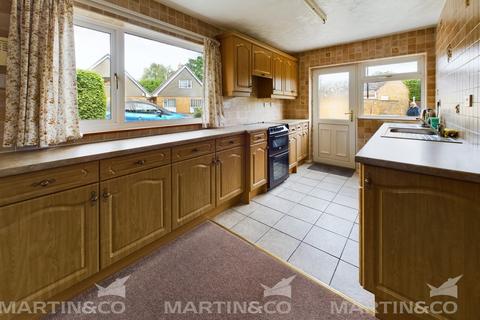 3 bedroom detached bungalow for sale, Shardlow Gardens, Bessacarr