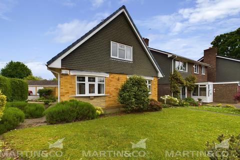 3 bedroom detached bungalow for sale, Shardlow Gardens, Bessacarr