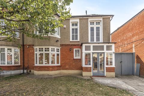 5 bedroom house to rent, Crantock Road London SE6