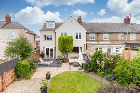 6 bedroom end of terrace house for sale, Boswell Road, Cowley