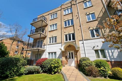 3 bedroom apartment to rent, St Peters Road, Bournemouth