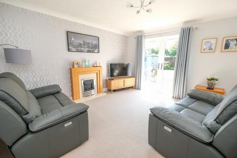 3 bedroom detached house for sale, Spring Shaw Road, Orpington