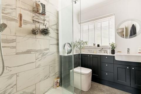 1 Clarence Road, Capel Le Ferne, Folkestone, CT18 7JU