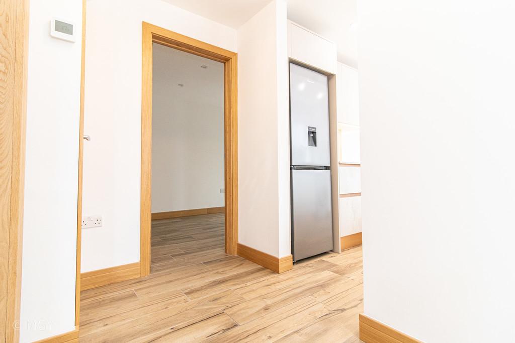 37 Huron Cre-10