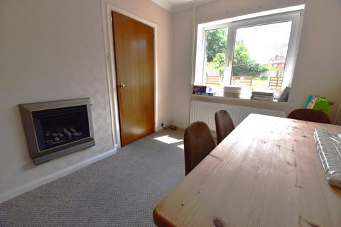 5 Redfern Road, Uttoxeter, ST14 7DJ