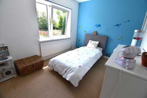 5 Redfern Road, Uttoxeter, ST14 7DJ