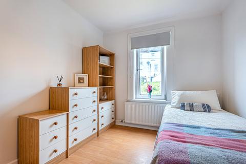 55 Monteith Drive, Clarkston, Glasgow, G76 8NX