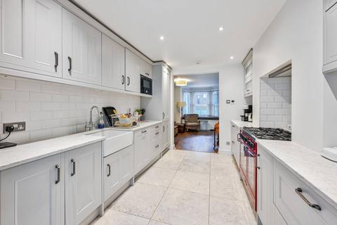 15 Wisteria Road, London, SE13 5HW