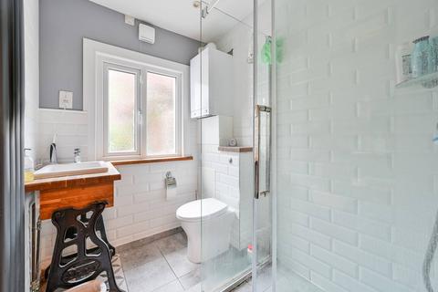 15 Wisteria Road, London, SE13 5HW