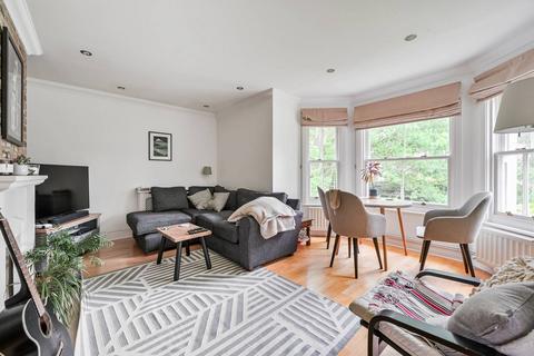 2 bedroom flat for sale, Cedars Close, Belmont Hill, Blackheath, London, SE13