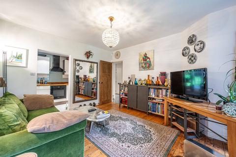 2 bedroom flat for sale, Oakeshott Avenue, Highgate, London, N6