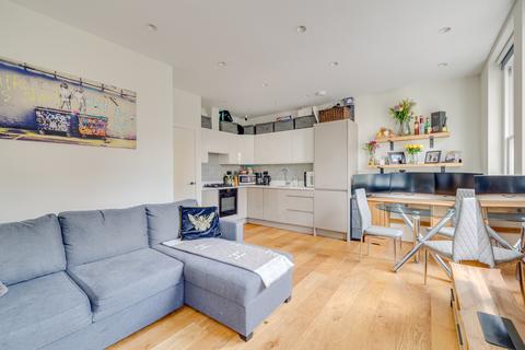 2 bedroom flat for sale, New Kings Road, Fulham, London