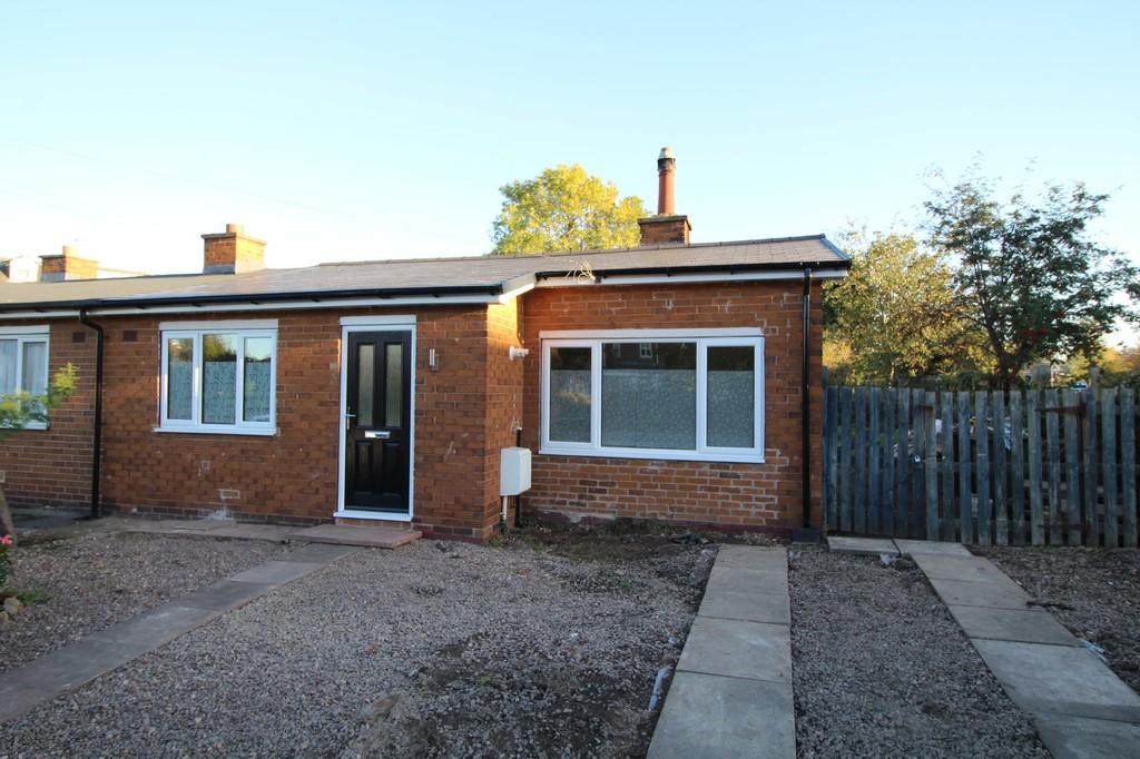 Church Road, Altofts 2 bed semidetached bungalow for sale £190,000