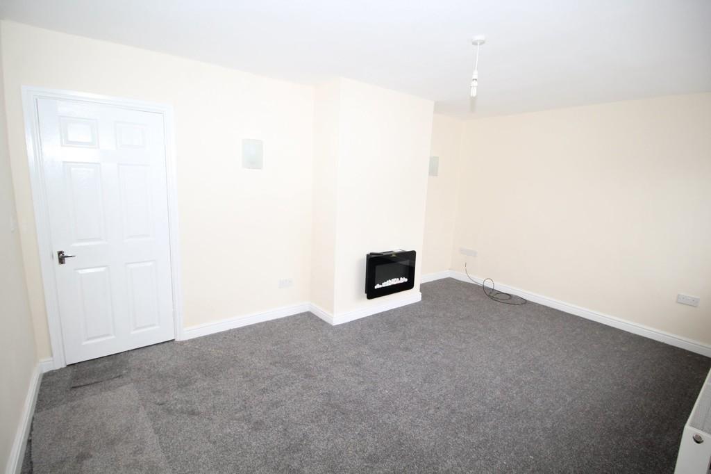 Church Road, Altofts 2 bed semidetached bungalow for sale £190,000