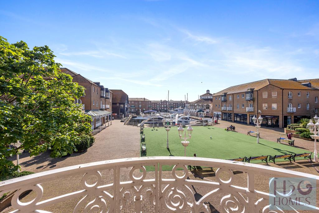 The Octagon, Flat 2 004
