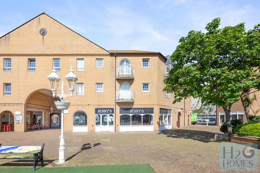 The Octagon, Flat 2 015