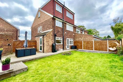 7 Farm Vale, Bexley, DA5 1NJ