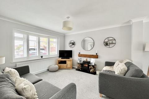 7 Farm Vale, Bexley, DA5 1NJ