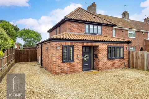 3 bedroom semi-detached house for sale, Richmond Road, New Costessey,Norwich