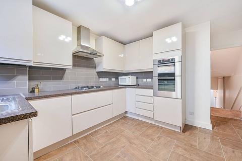 4 bedroom flat to rent, North Pole Road, North Kensington, London, W10