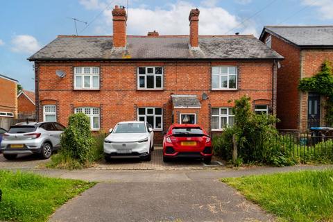 2 bedroom terraced house for sale, Lagham Road, South Godstone