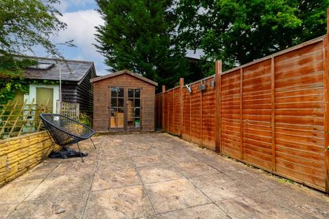 5 Lagham Road, South Godstone, Godstone, RH9 8HE