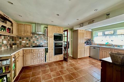 4 bedroom detached house for sale, Hampton Lane, Blackfield, Southampton