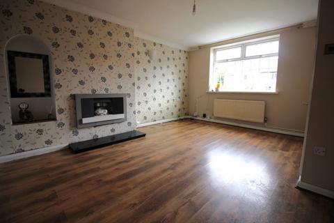 3 bedroom terraced house to rent, Newman Place, Bilston