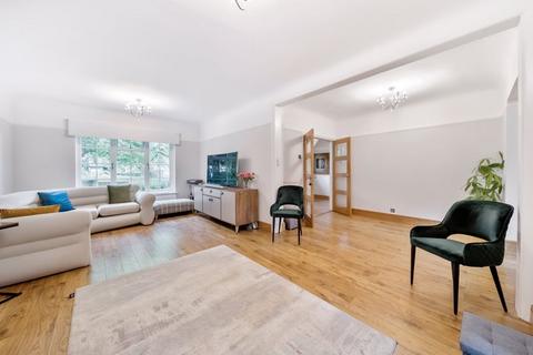 4 bedroom detached house for sale, Manor Gardens, South Croydon