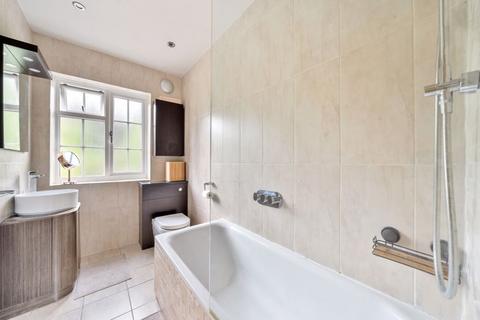 7 Manor Gardens, South Croydon, CR2 7BU