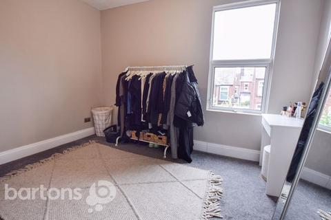 15 Clifton Mount, Rotherham, S65 2AQ