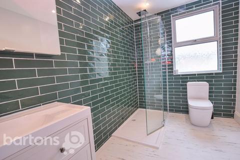 15 Clifton Mount, Rotherham, S65 2AQ
