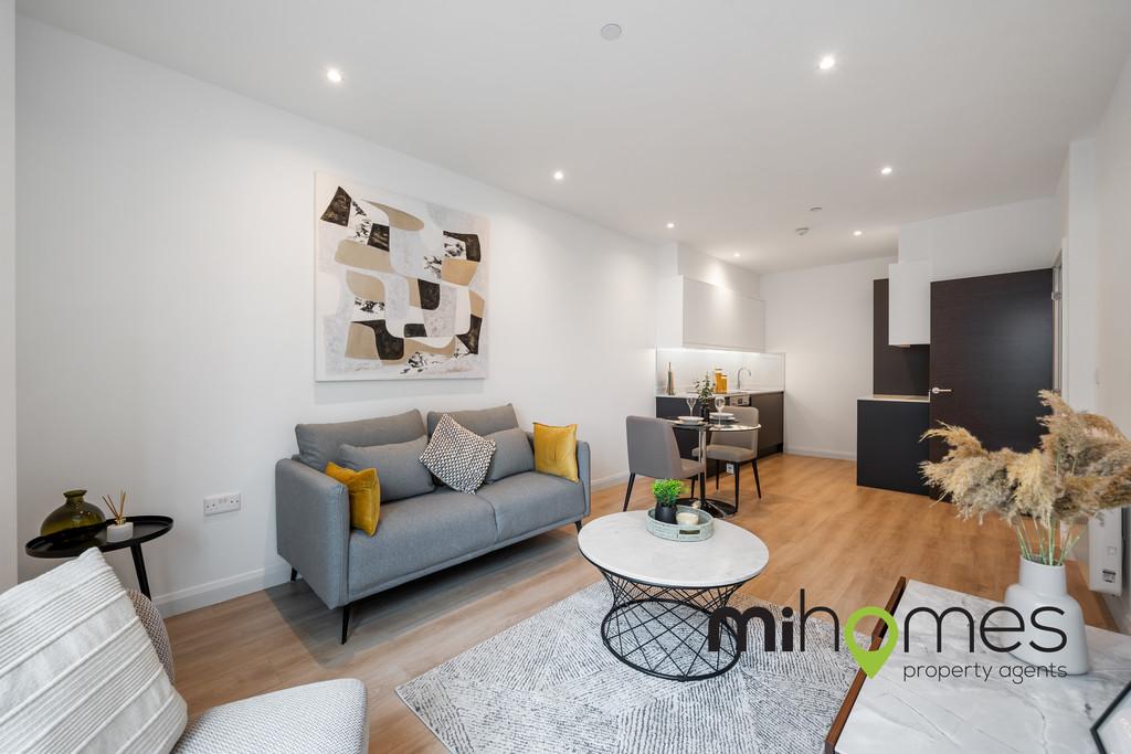 Flat 9, 7 Bath Road SL1 3 UA-4