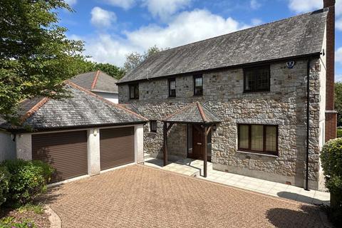 4 bedroom detached house for sale, Kingsley Close, Truro