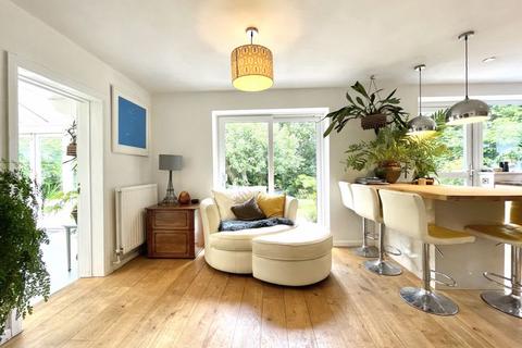 2 Copes Gardens, Truro, TR1 3SN