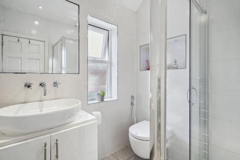 22 Commonwealth Avenue, Hayes, UB3 2PL