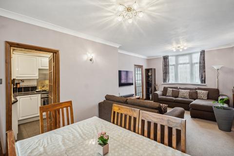 22 Commonwealth Avenue, Hayes, UB3 2PL