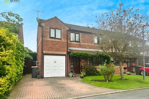 4 bedroom semi-detached house for sale, Sherwood Close, Atherstone CV9