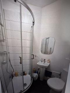 Property to rent, Mitcham CR4