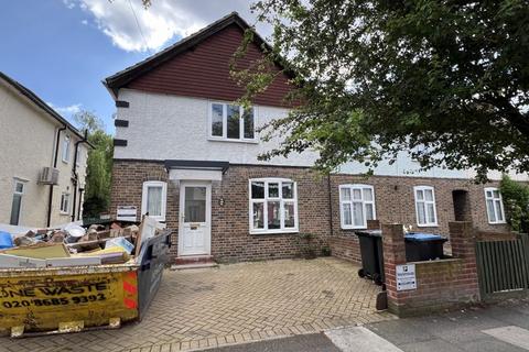 undefined, Alexandra Road, Mitcham CR4