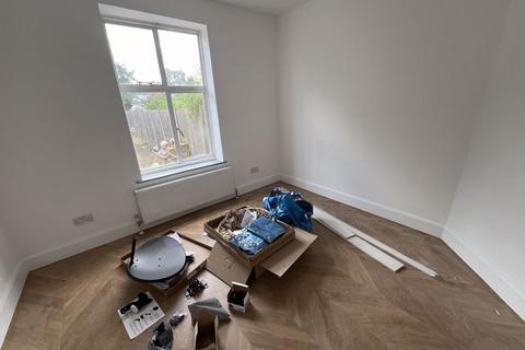undefined, Alexandra Road, Mitcham CR4