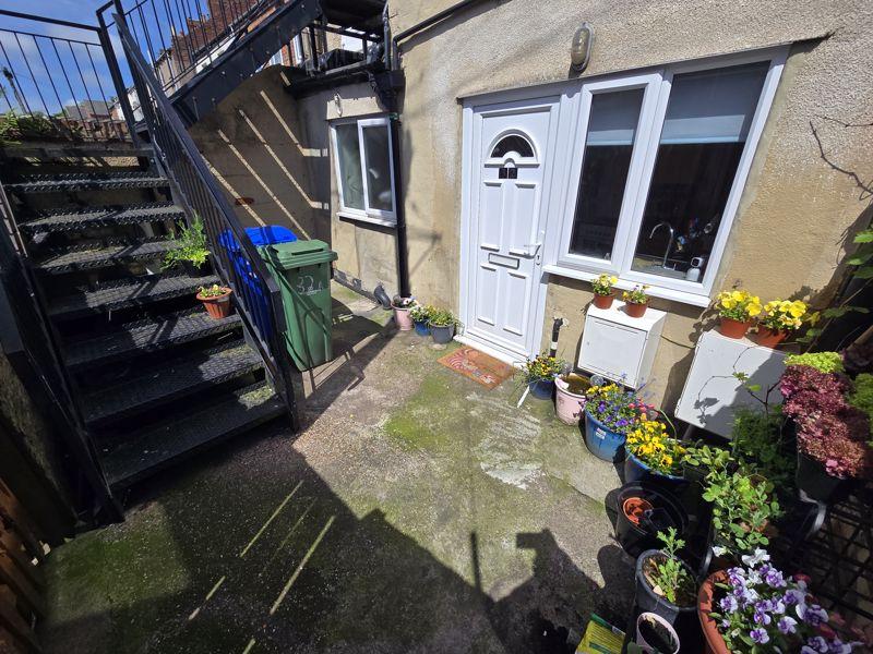 Renwick Road, Blyth 2 bed ground floor flat £500 pcm (£115 pw)