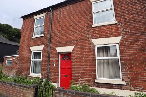 3 bedroom semi-detached house to rent, Alan Road, Norwich